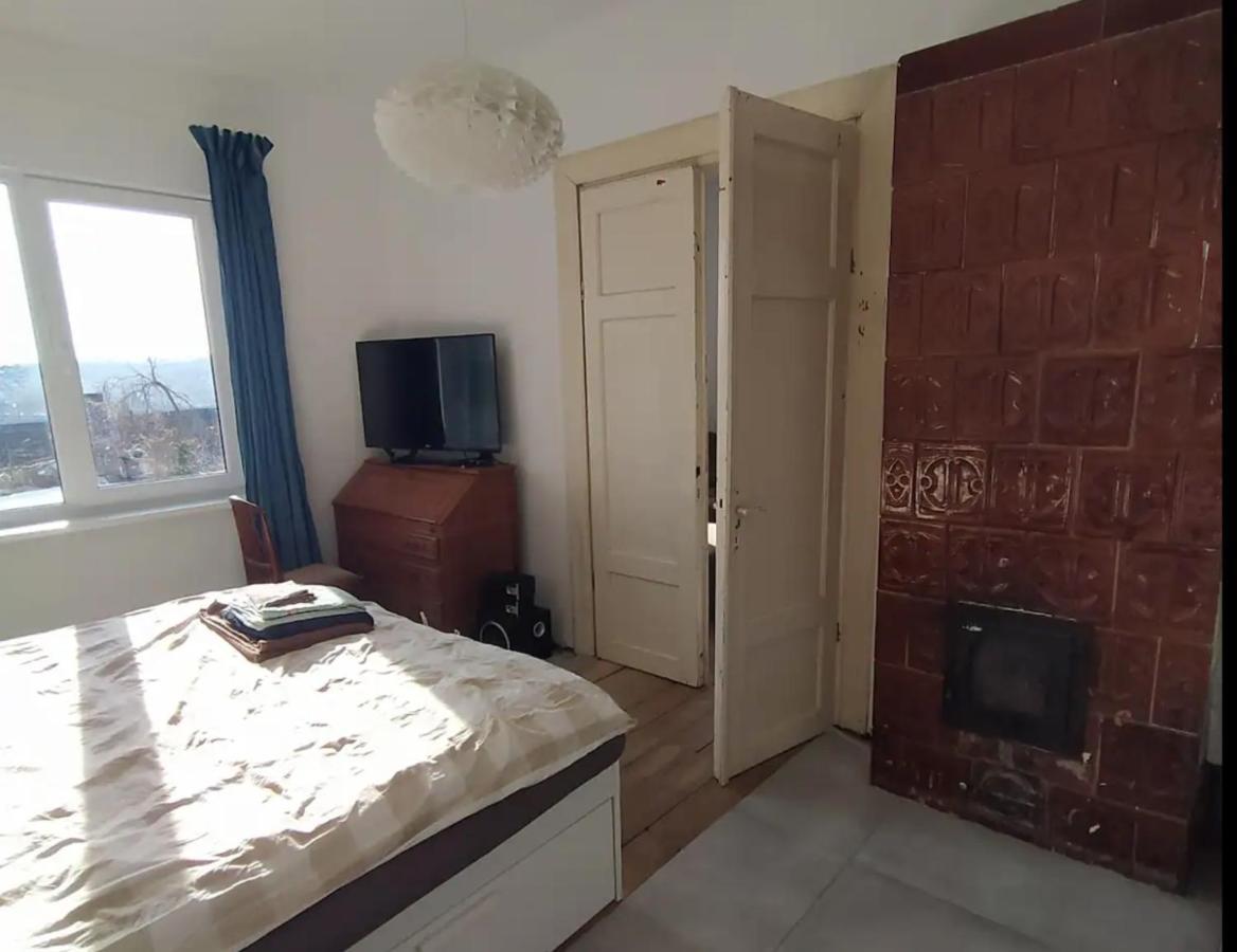 וילנה Hillside View House With Garden, Private Parking, Quiet Location - 12 Min To Old Town Anytime, Long Stays Welcome מראה חיצוני תמונה