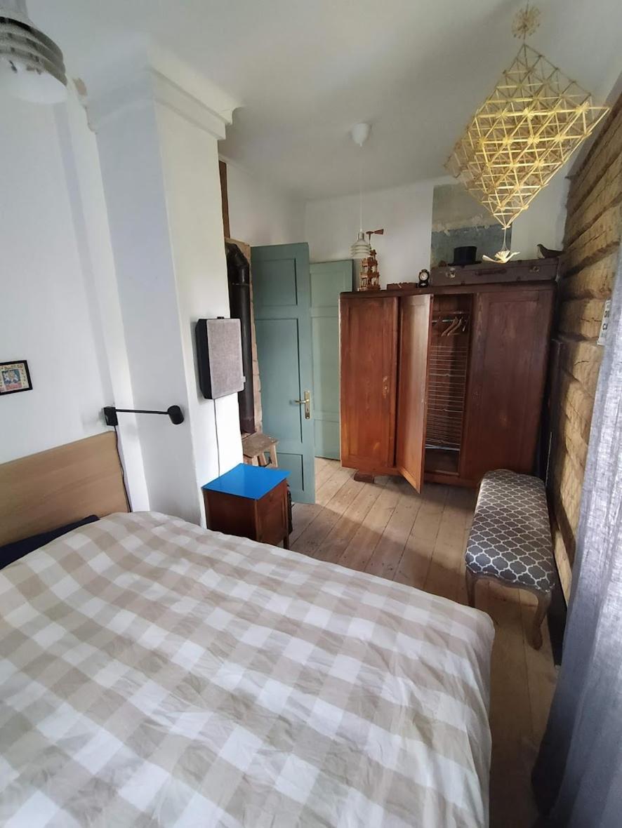 וילנה Hillside View House With Garden, Private Parking, Quiet Location - 12 Min To Old Town Anytime, Long Stays Welcome מראה חיצוני תמונה